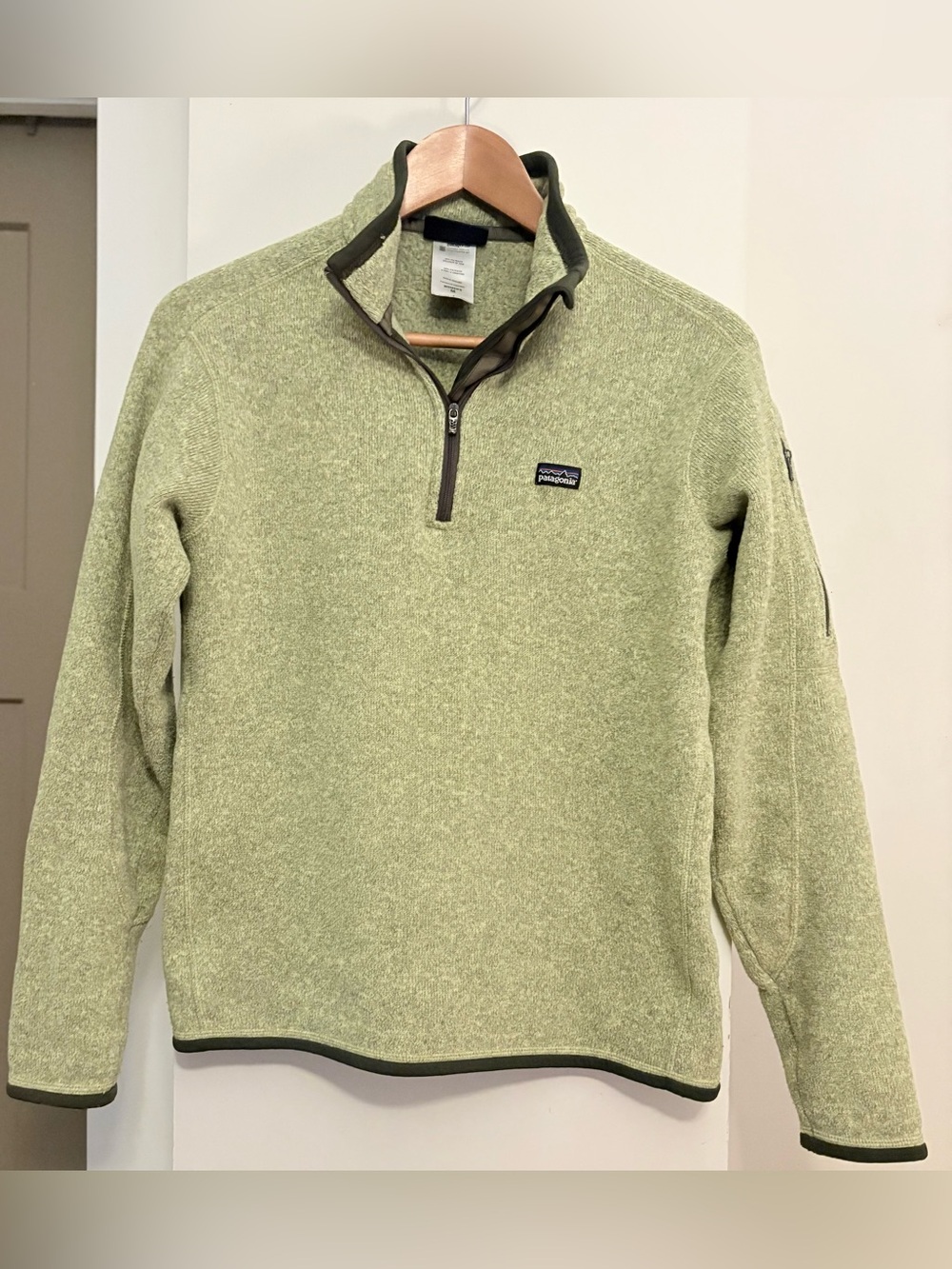 Patagonia Womens Sage Green Quarter-Zip Sweater